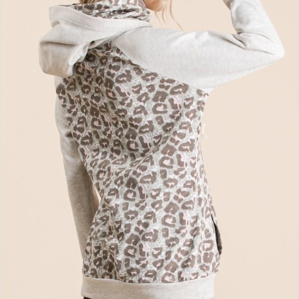 Vanilla Bay Leopard Hoodie`